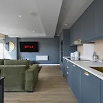 Hayy Luxury 2 Bed In Centre *