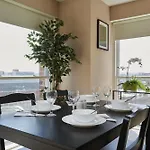 Hayy Luxury 2 Bed In Centre شقة *
