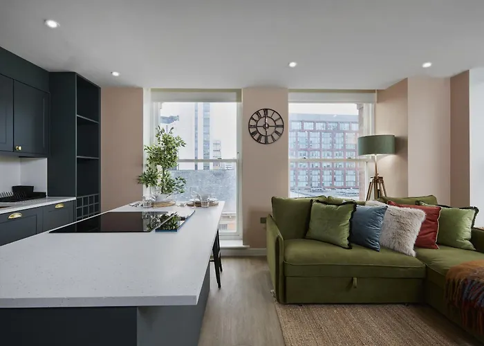 Hayy Luxury 2 Bed In Centre * Leeds (West Yorkshire)