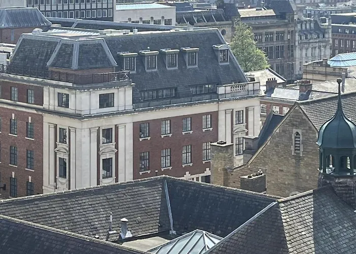 Hayy Luxury 2 Bed In Centre Apartment